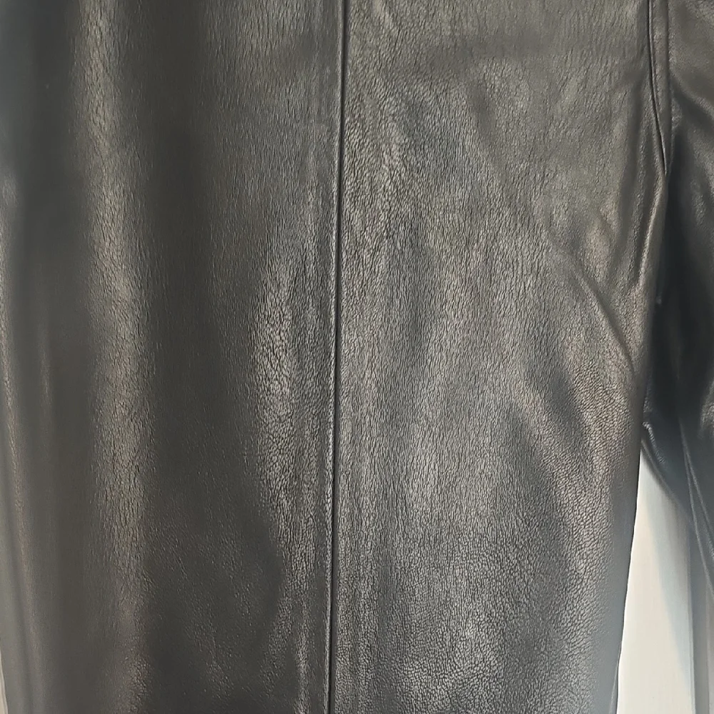 KanCan Men's Black Dress Pants - Picture 3 of 5